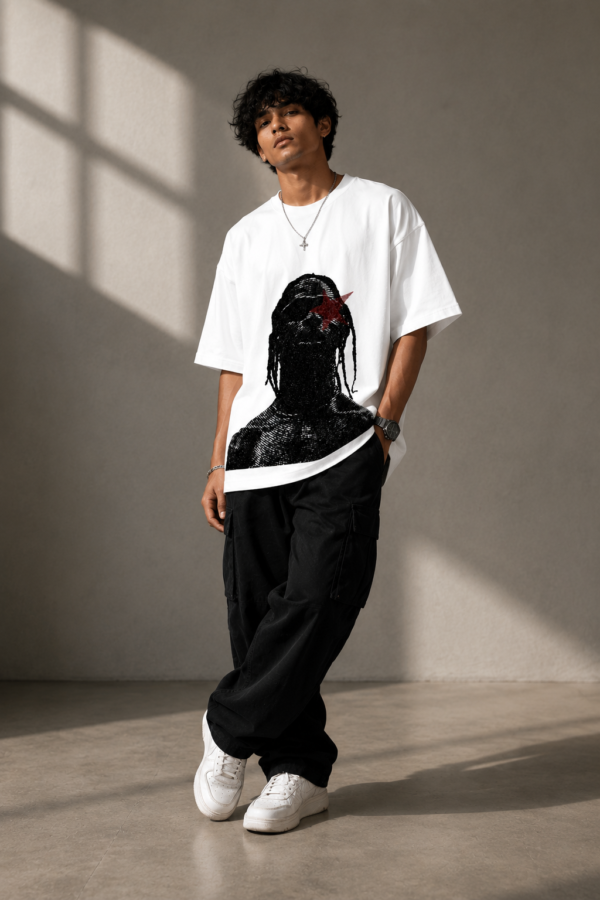 04AA3D12-CD09-432B-8488-082F1DB898BE Abstract Portrait Graphic Oversized White T-Shirt